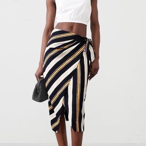 Banana Republic Faux Wrap Midi Skirt Size 4